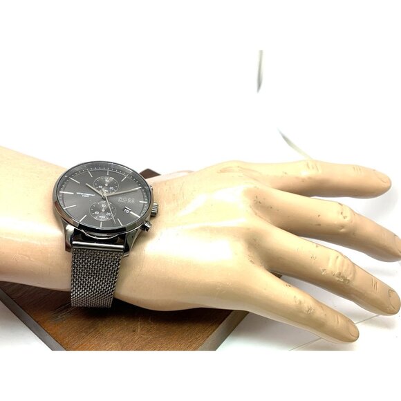 Hugo Boss Men's Watch 1513870 Quartz Chronograph Gray Dial Gunmetal Mesh Steel - Picture 4 of 13